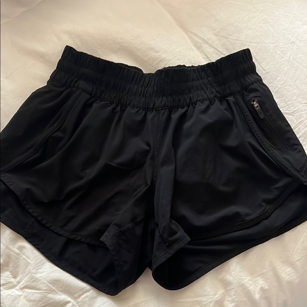 Lululemon tracker shorts